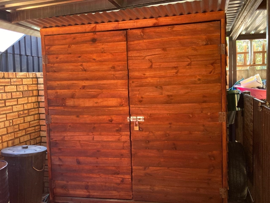 2 Bedroom Property for Sale in Bodorp North West